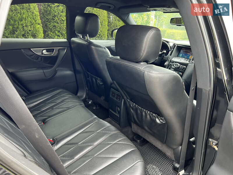 Позашляховик / Кросовер Infiniti FX 30 2010 в Дніпрі