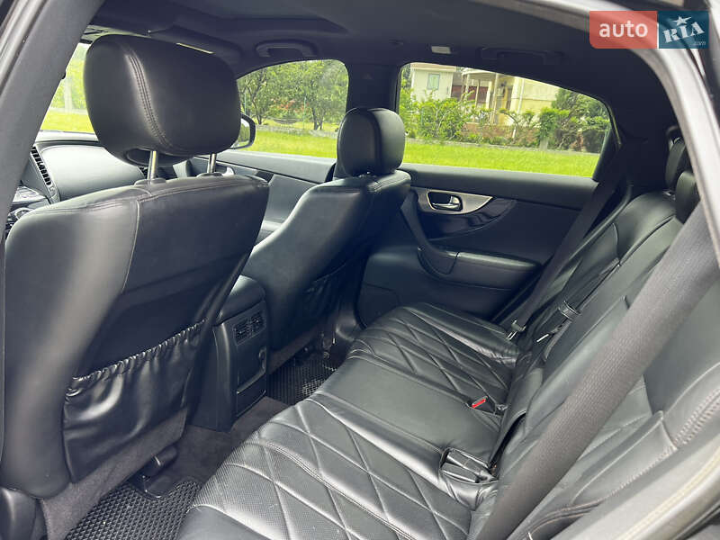 Позашляховик / Кросовер Infiniti FX 30 2010 в Дніпрі