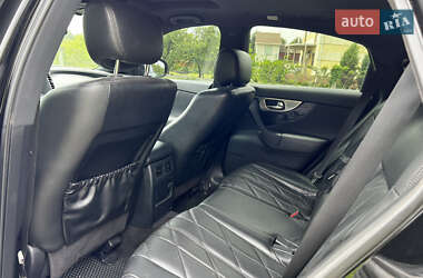 Внедорожник / Кроссовер Infiniti FX 30 2010 в 