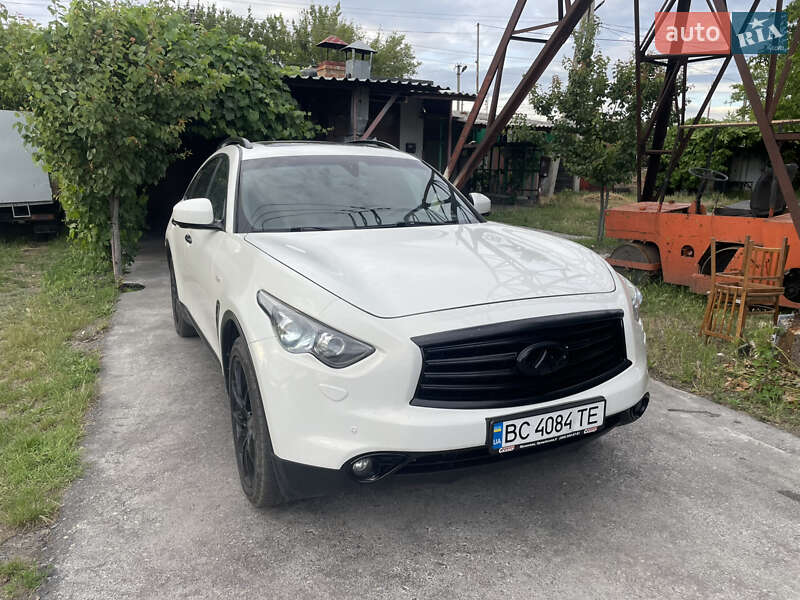 Позашляховик / Кросовер Infiniti FX 30 2012 в Олександрії