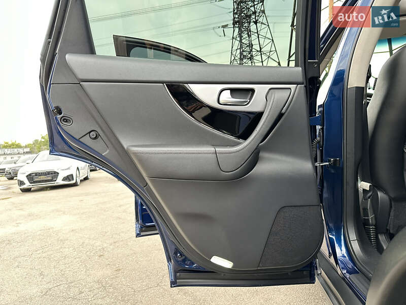 Позашляховик / Кросовер Infiniti FX 30 2012 в Харкові