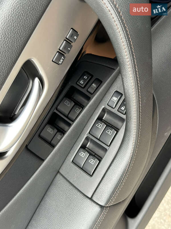 Позашляховик / Кросовер Infiniti FX 30 2012 в Харкові