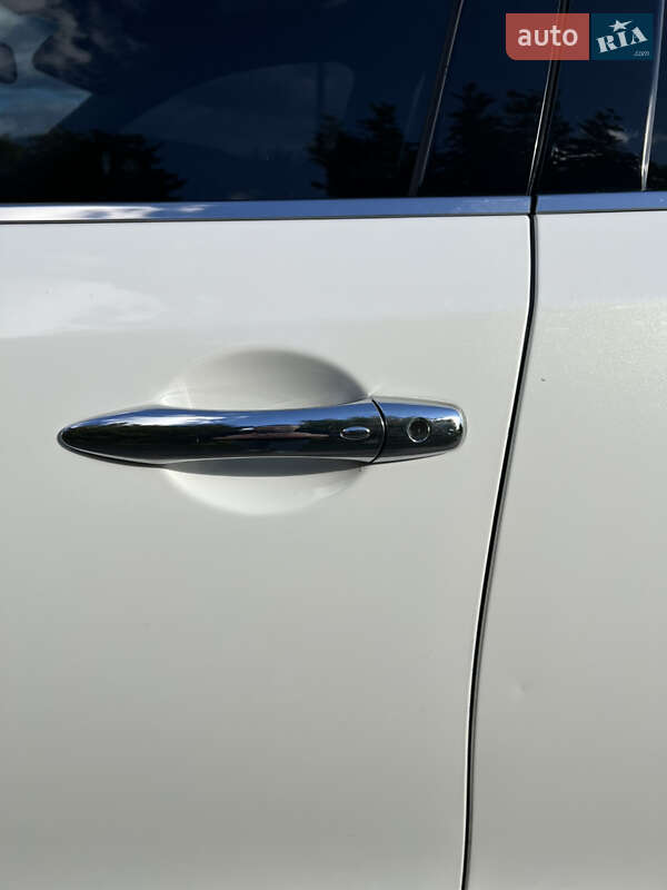 Внедорожник / Кроссовер Infiniti FX 30 2011 в Виноградове фото 25 Внедорожник / Кроссовер Infiniti FX 30 2011 в Виноградове