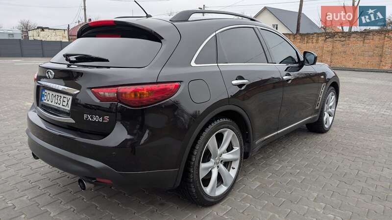Внедорожник / Кроссовер Infiniti FX 30 2011 в Дубно