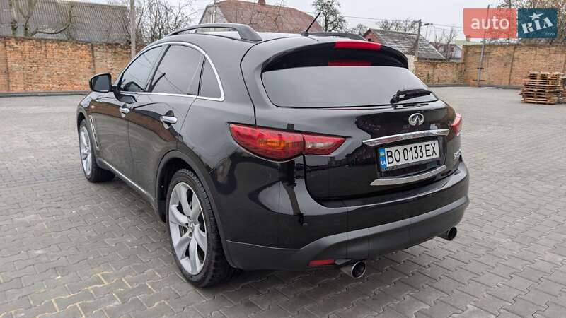 Внедорожник / Кроссовер Infiniti FX 30 2011 в Дубно