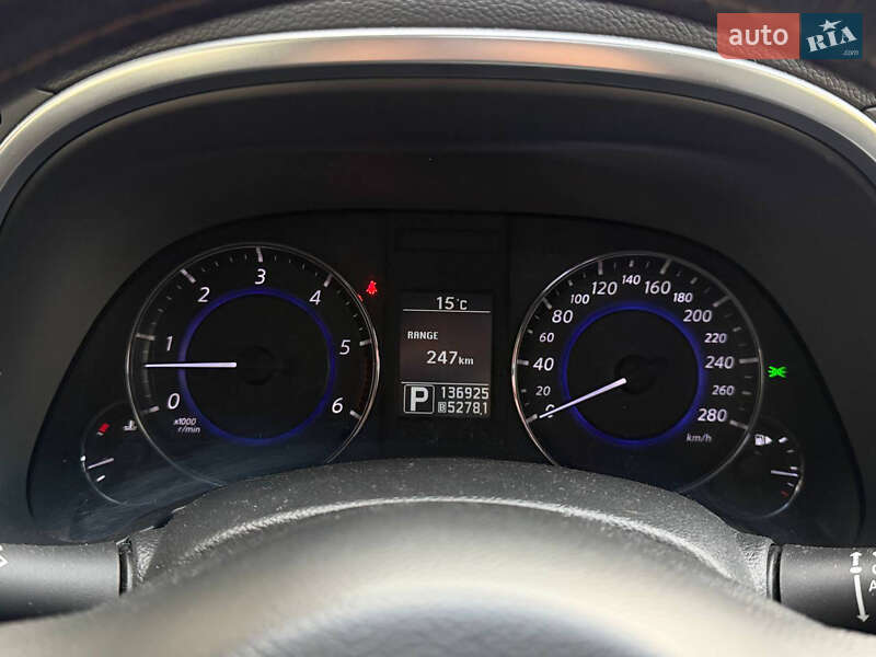 Внедорожник / Кроссовер Infiniti FX 30 2012 в Запорожье