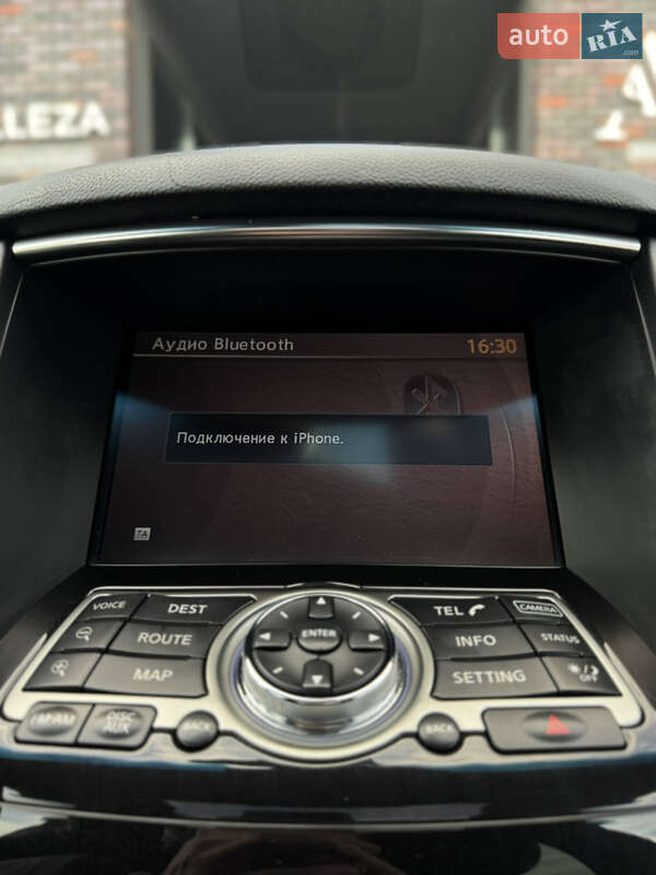 Внедорожник / Кроссовер Infiniti FX 30 2010 в Черновцах