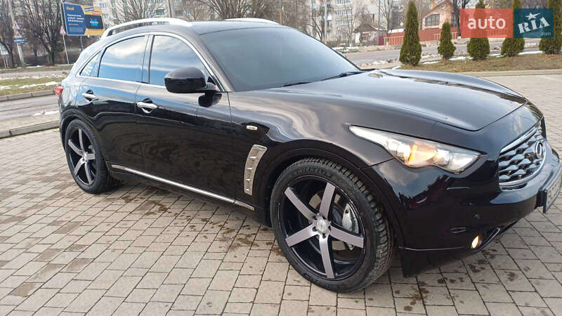 Внедорожник / Кроссовер Infiniti FX 30 2011 в Дрогобыче
