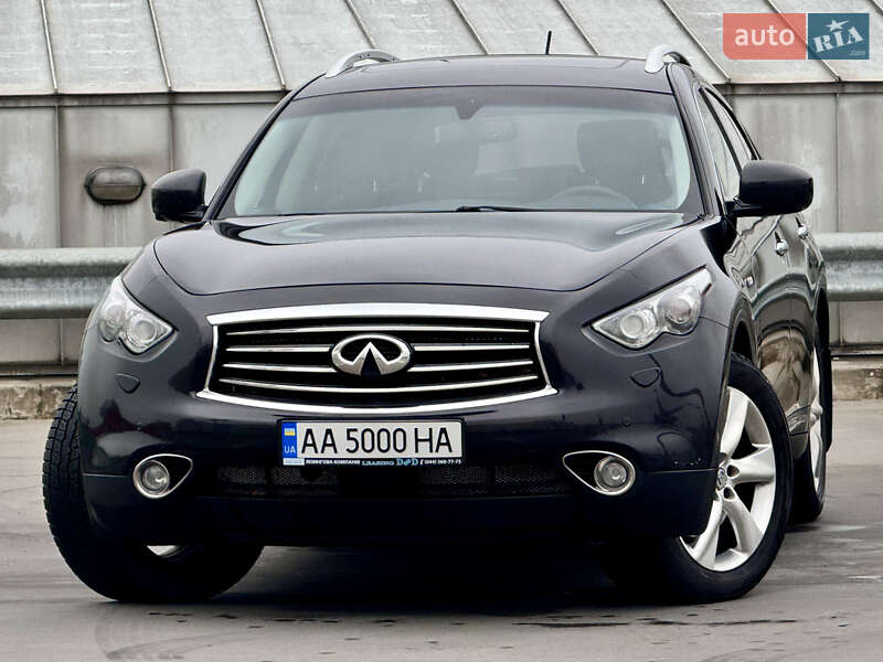 Внедорожник / Кроссовер Infiniti FX 30 2012 в Киеве фото 3 Внедорожник / Кроссовер Infiniti FX 30 2012 в Киеве
