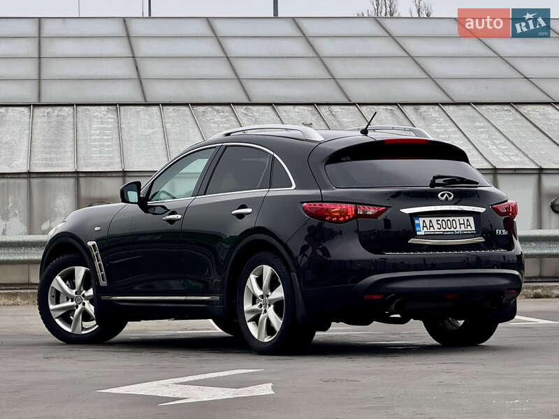 Внедорожник / Кроссовер Infiniti FX 30 2012 в Киеве фото 19 Внедорожник / Кроссовер Infiniti FX 30 2012 в Киеве