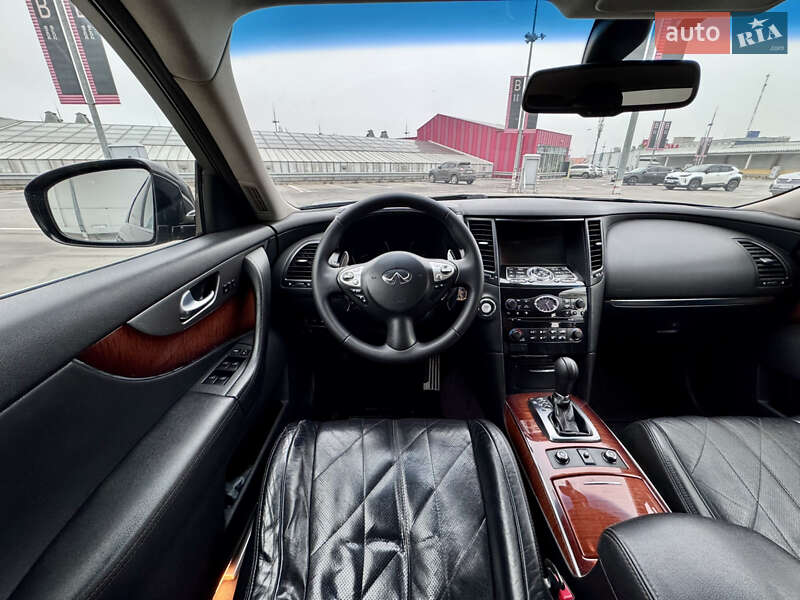Внедорожник / Кроссовер Infiniti FX 30 2012 в Киеве фото 38 Внедорожник / Кроссовер Infiniti FX 30 2012 в Киеве