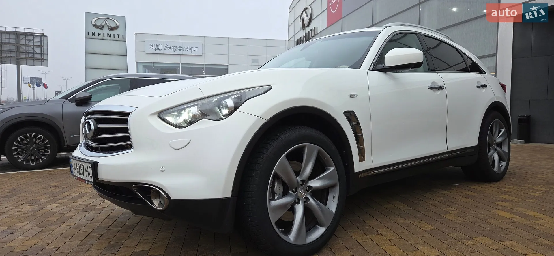 2011 Infiniti FX - мініатюра 14