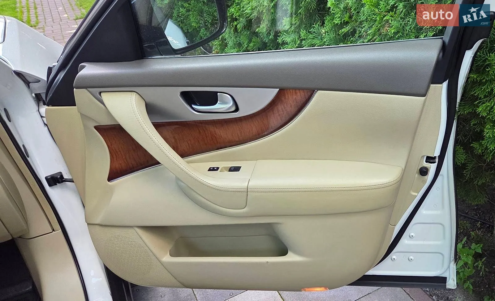 2011 Infiniti FX - мініатюра 39
