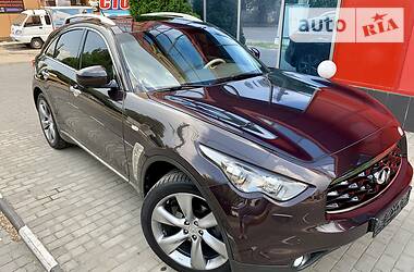 Внедорожник / Кроссовер Infiniti FX 35 2010 в Николаеве