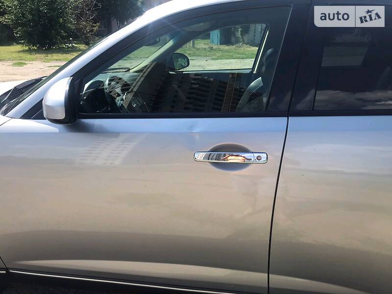 Позашляховик / Кросовер Infiniti FX 35 2003 в Харкові
