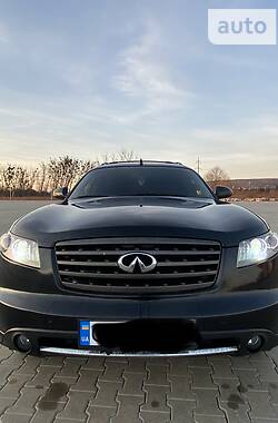 Внедорожник / Кроссовер Infiniti FX 35 2006 в Черновцах