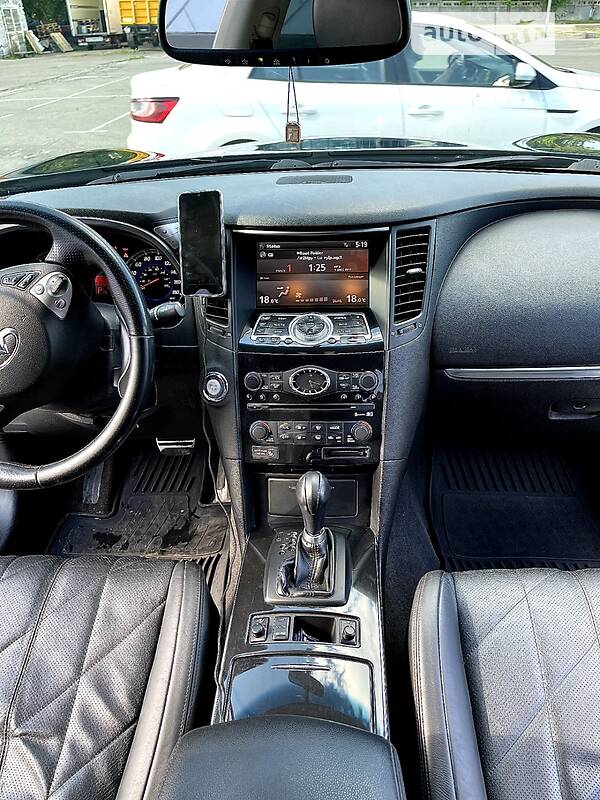 Позашляховик / Кросовер Infiniti FX 35 2008 в Києві