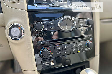 Внедорожник / Кроссовер Infiniti FX 35 2008 в 