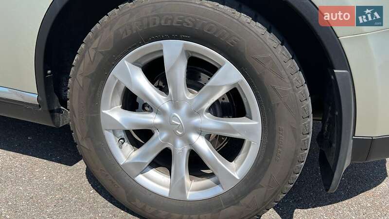 Внедорожник / Кроссовер Infiniti FX 35 2007 в Николаеве