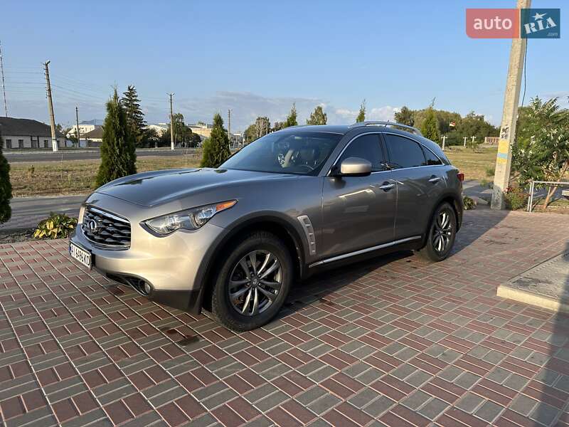 Позашляховик / Кросовер Infiniti FX 35 2010 в Переяславі