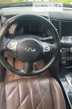 Внедорожник / Кроссовер Infiniti FX 35 2009 в 