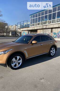 Infiniti FX 35 2010