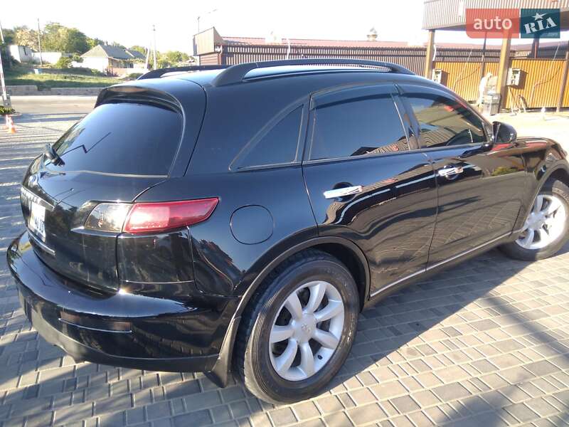 Позашляховик / Кросовер Infiniti FX 35 2003 в Новоукраїнці