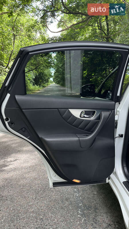 Внедорожник / Кроссовер Infiniti FX 35 2009 в Киеве