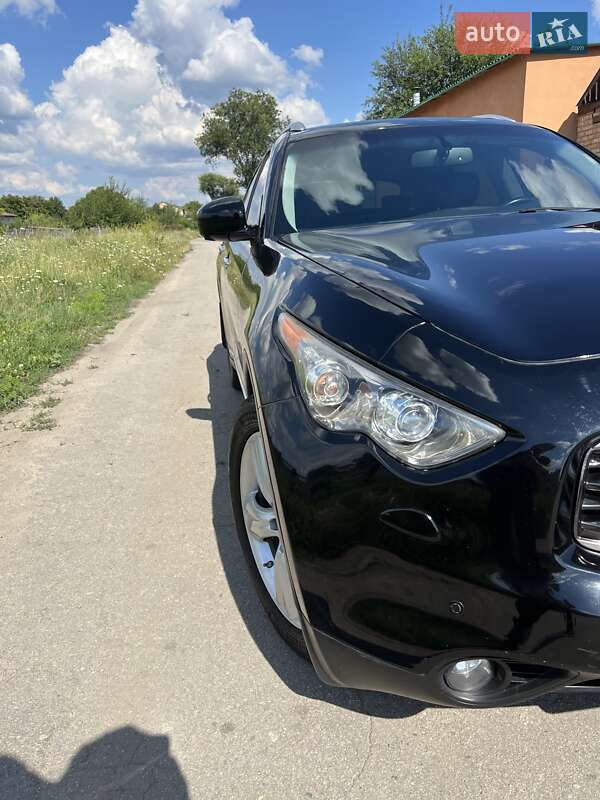 Позашляховик / Кросовер Infiniti FX 35 2011 в Запоріжжі
