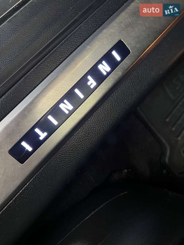 Позашляховик / Кросовер Infiniti FX 35 2011 в Запоріжжі