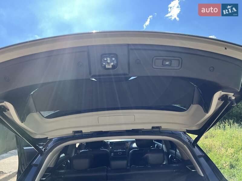 Позашляховик / Кросовер Infiniti FX 35 2011 в Запоріжжі