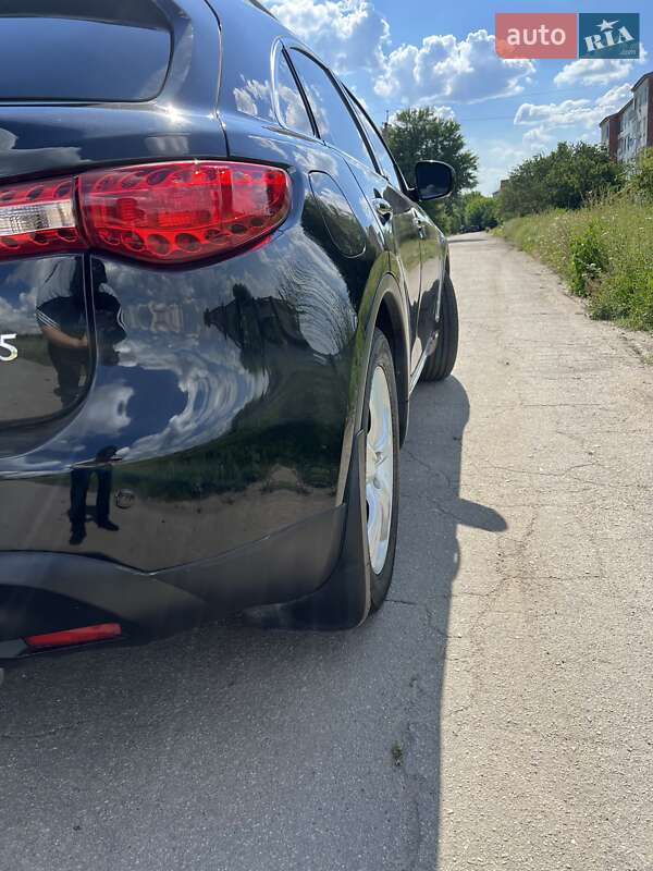 Позашляховик / Кросовер Infiniti FX 35 2011 в Запоріжжі