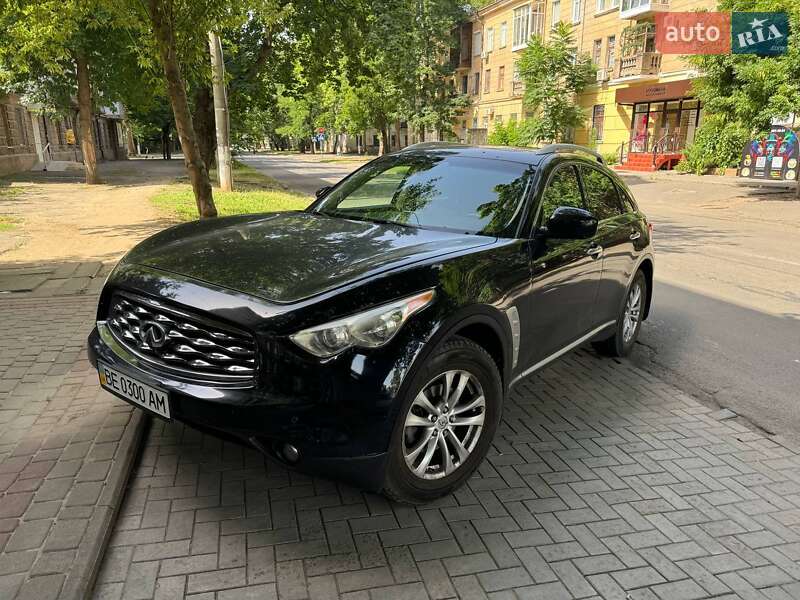Внедорожник / Кроссовер Infiniti FX 35 2008 в 