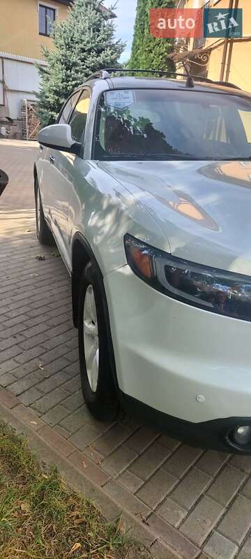 Внедорожник / Кроссовер Infiniti FX 35 2005 в Буче