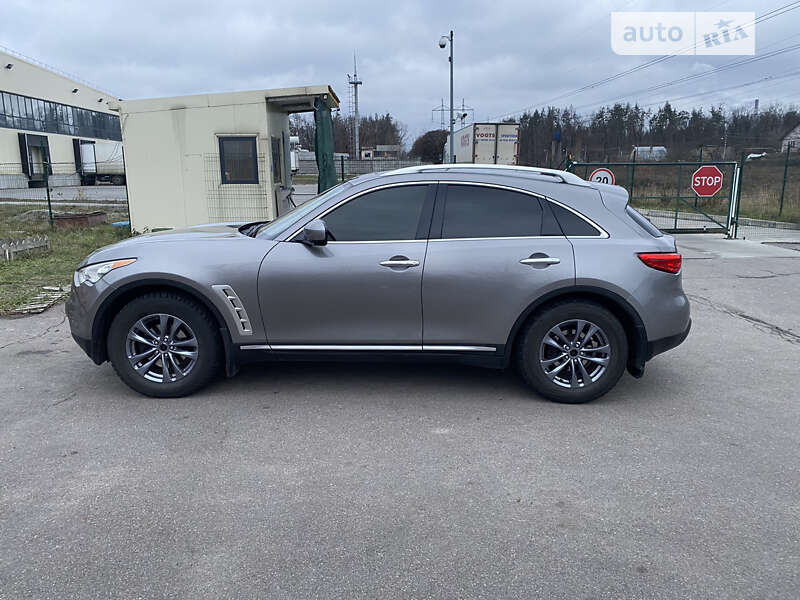 Infiniti FX 35 2009