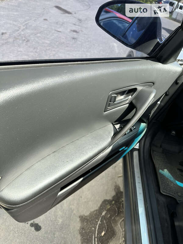 Внедорожник / Кроссовер Infiniti FX 35 2004 в Днепре фото 16 Внедорожник / Кроссовер Infiniti FX 35 2004 в Днепре