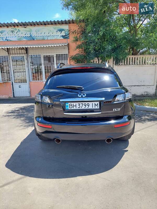 Внедорожник / Кроссовер Infiniti FX 35 2007 в Измаиле