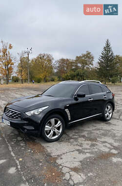 Внедорожник / Кроссовер Infiniti FX 35 2009 в Чугуеве