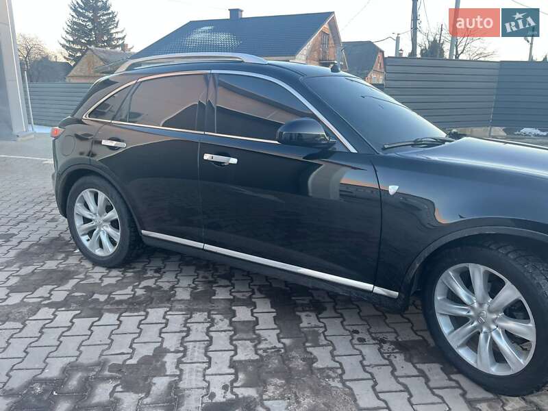 Позашляховик / Кросовер Infiniti FX 35 2008 в Нововолинську