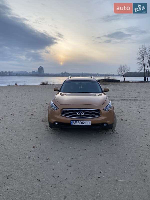 Позашляховик / Кросовер Infiniti FX 35 2010 в Дніпрі