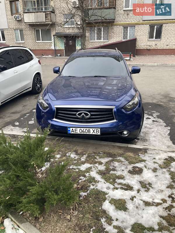 Infiniti FX 35 2011