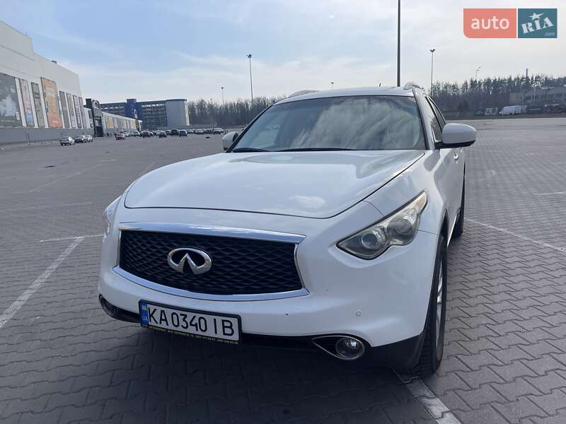Позашляховик / Кросовер Infiniti FX 35 2011 в Києві