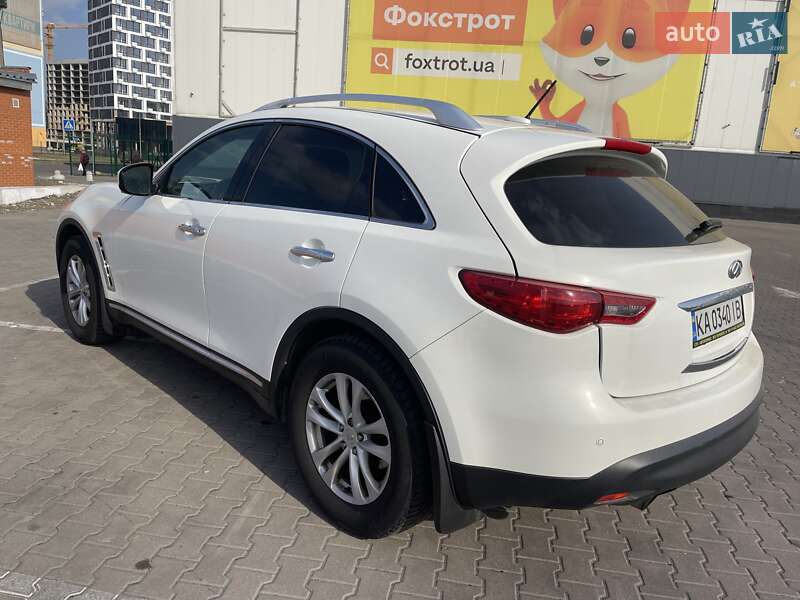 Позашляховик / Кросовер Infiniti FX 35 2011 в Києві