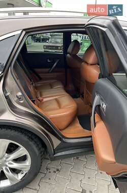 Позашляховик / Кросовер Infiniti FX 35 2007 в 
