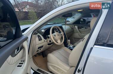Внедорожник / Кроссовер Infiniti FX 35 2011 в 