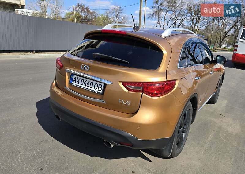 Позашляховик / Кросовер Infiniti FX 35 2008 в Харкові