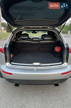 Позашляховик / Кросовер Infiniti FX 35 2004 в 