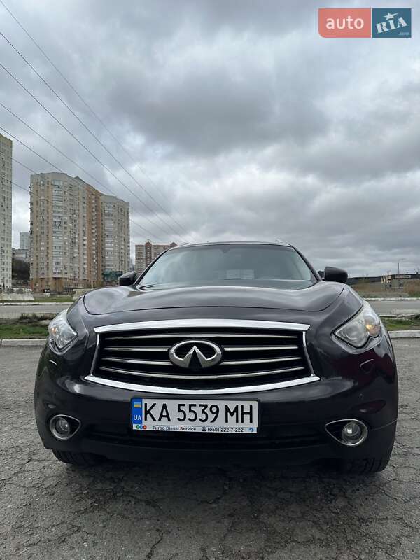 Позашляховик / Кросовер Infiniti FX 35 2013 в 