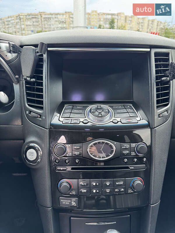 Внедорожник / Кроссовер Infiniti FX 35 2012 в Киеве