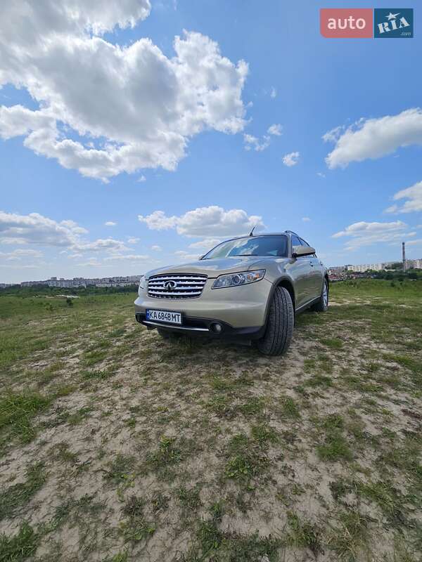 Infiniti FX 35 2004